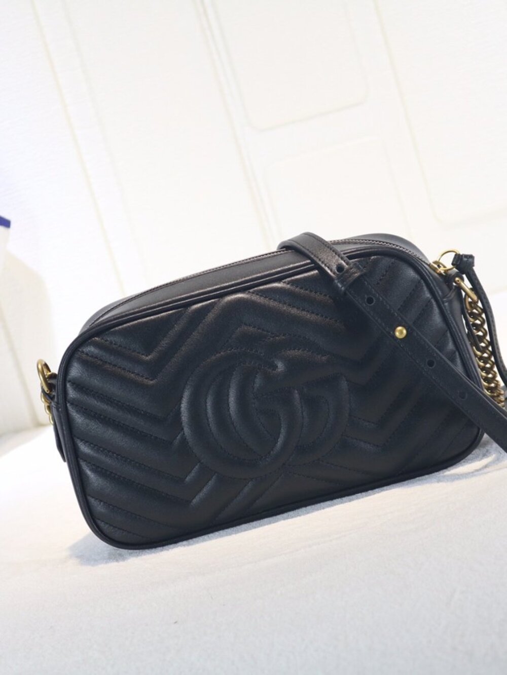 GUCCI GG Marmont Mini Black Leather Shoulder Bag - Picture 3 of 8